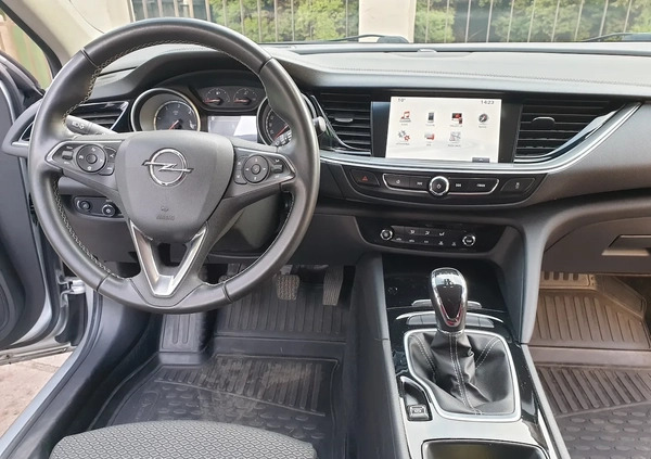 Opel Insignia cena 55500 przebieg: 127234, rok produkcji 2017 z Warszawa małe 379